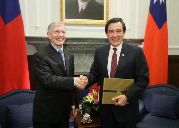 Provost Burish with President Ma Ying-jeou of Taiwan